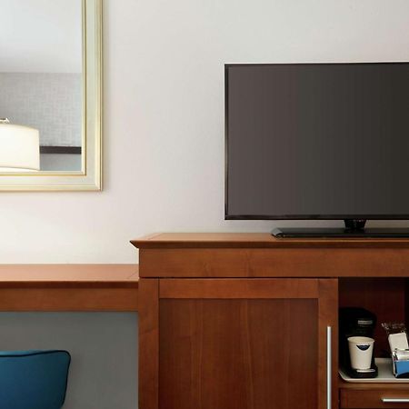 Hampton Inn & Suites Rosemont Chicago O'Hare Екстериор снимка